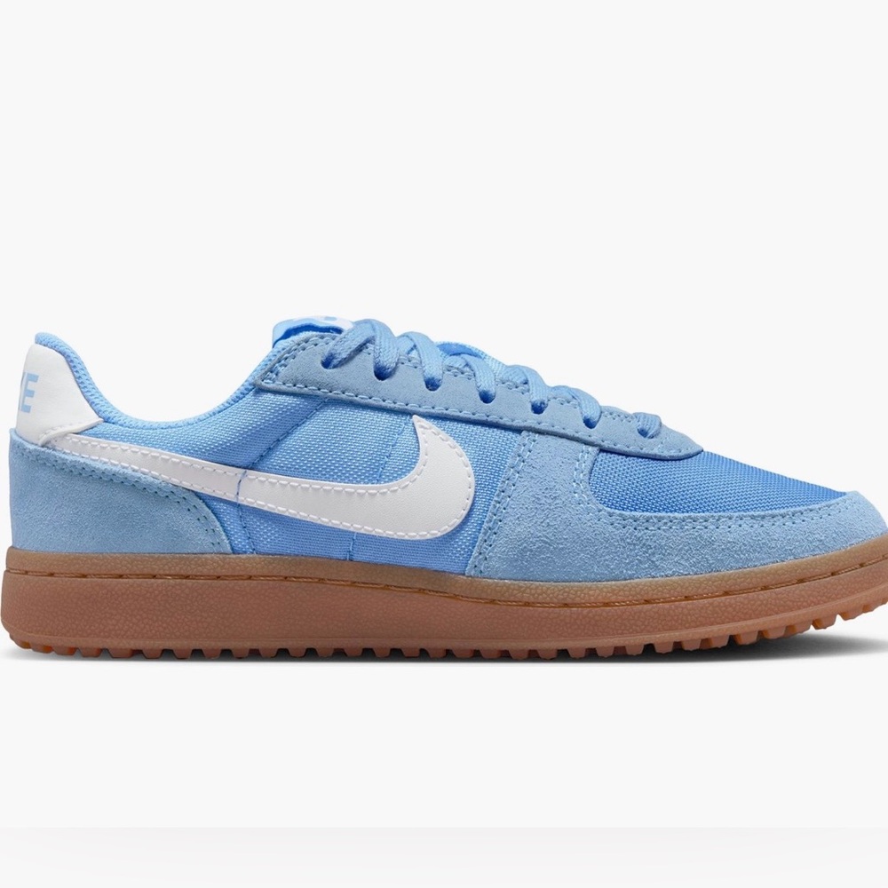 NEW!  Light Blue Suede & Mesh Sneakers with Gum Sole. KIDS SIZE 3.5 - Picture 4 of 10
